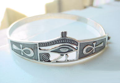Eye of Horus bracelets Gold - Gold key